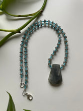 Load image into Gallery viewer, Labradorite Beaded Necklace